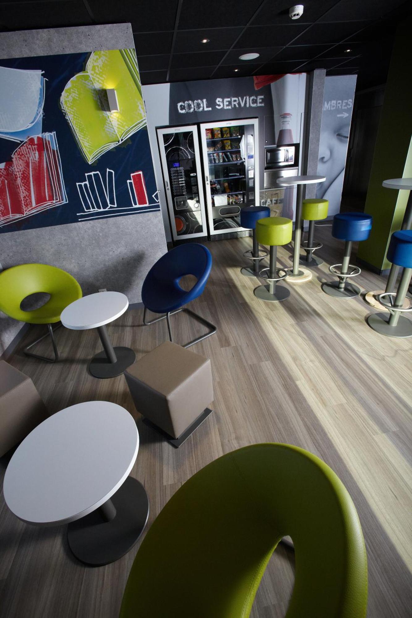 Ibis Budget Понтарлье Экстерьер фото