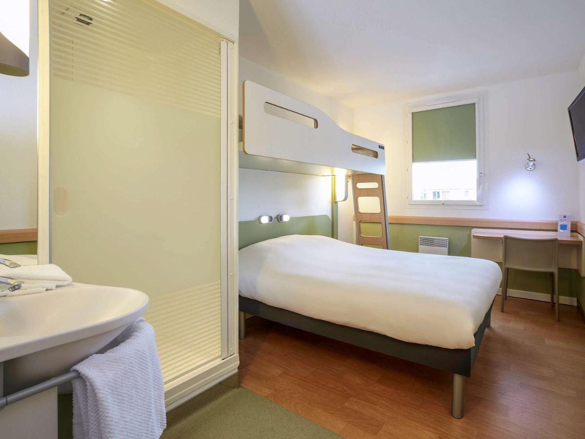 Ibis Budget Понтарлье Экстерьер фото